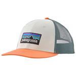 Patagonia Casquettes P-6 Logo LoPro Trucker Hat White Peach Sherbet Présentation