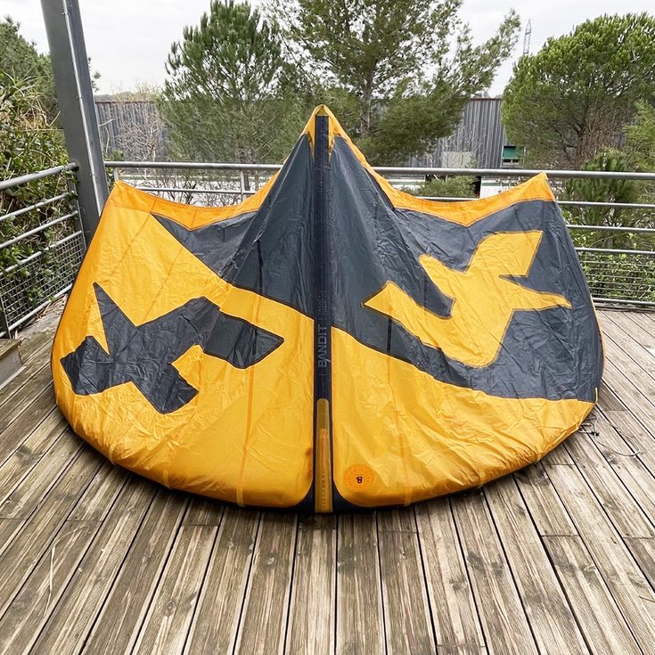 F-One Aile de Kite Occasion F-One Bandit 8m2 2020 nue Côté